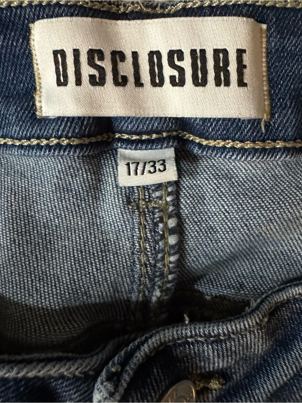 Women's Straight-Leg Jeans in Dark Blue - Classic Fit - Picture 3 of 3